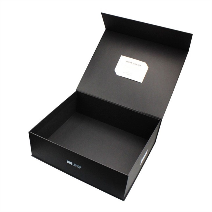 Storage Box With Magnetic Lid
